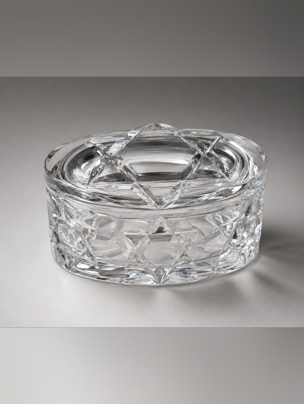 Rogaska Slovenia Crystal Oval Trinket Box Six Point Star Cut